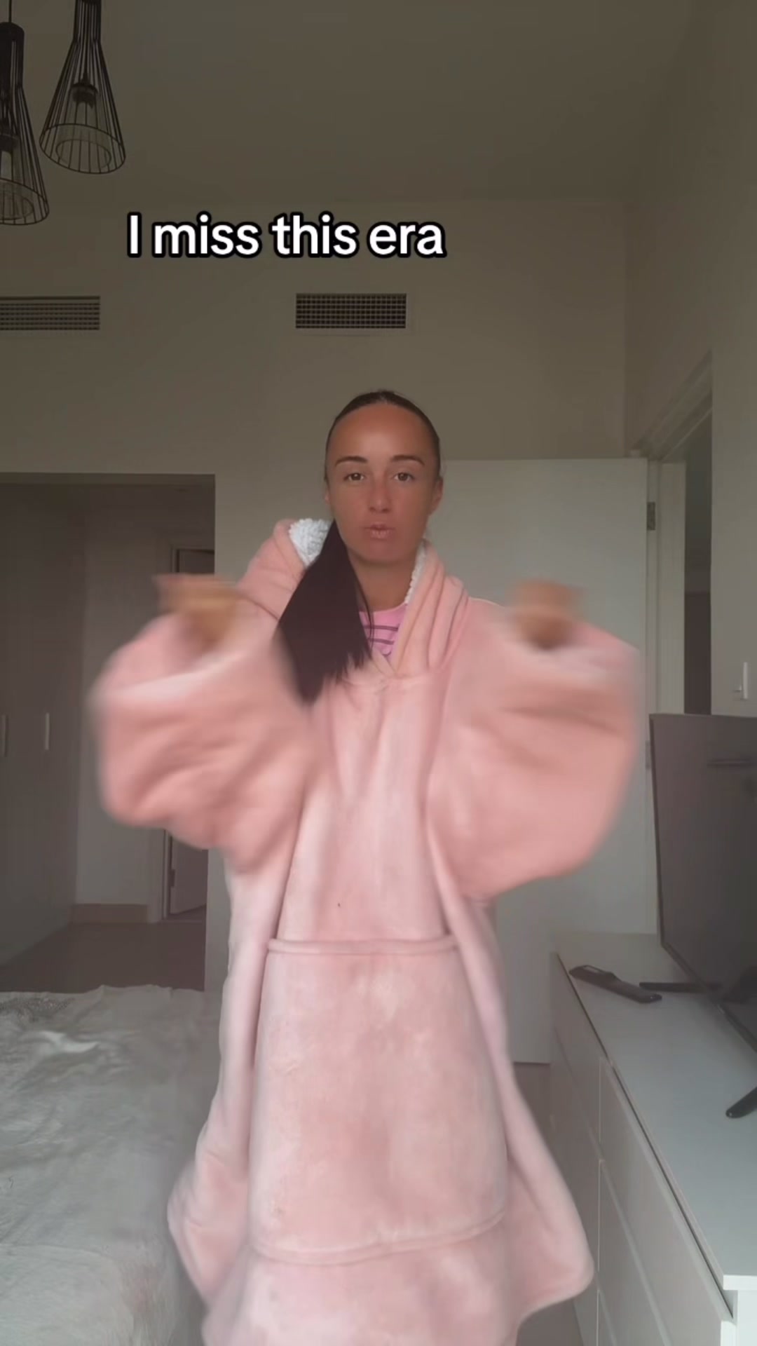 @rachosullivan