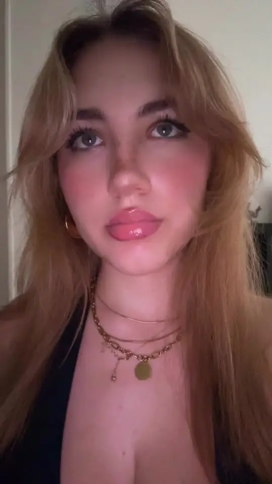 👨‍🦲 ( chiri.francesca_) Urlebird