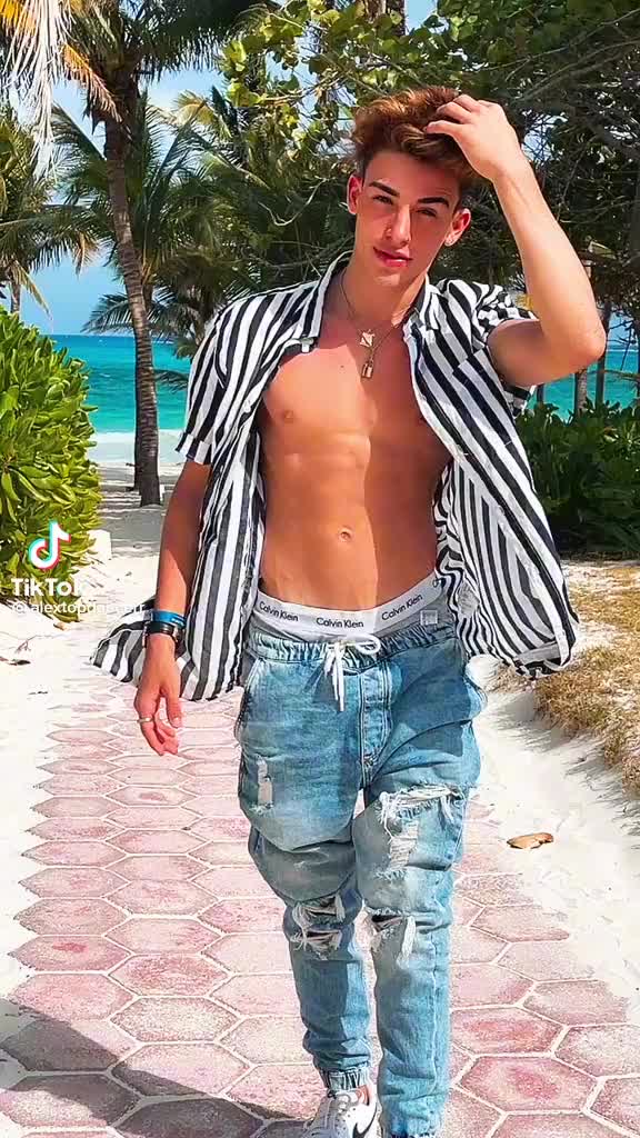 @Alextopdancer