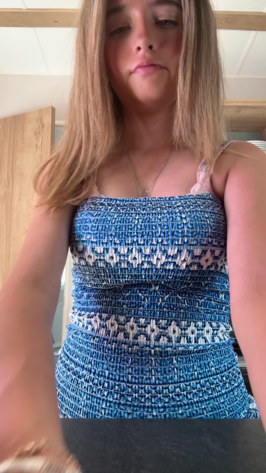 @𝐫𝐮𝐛𝐞𝐬💛