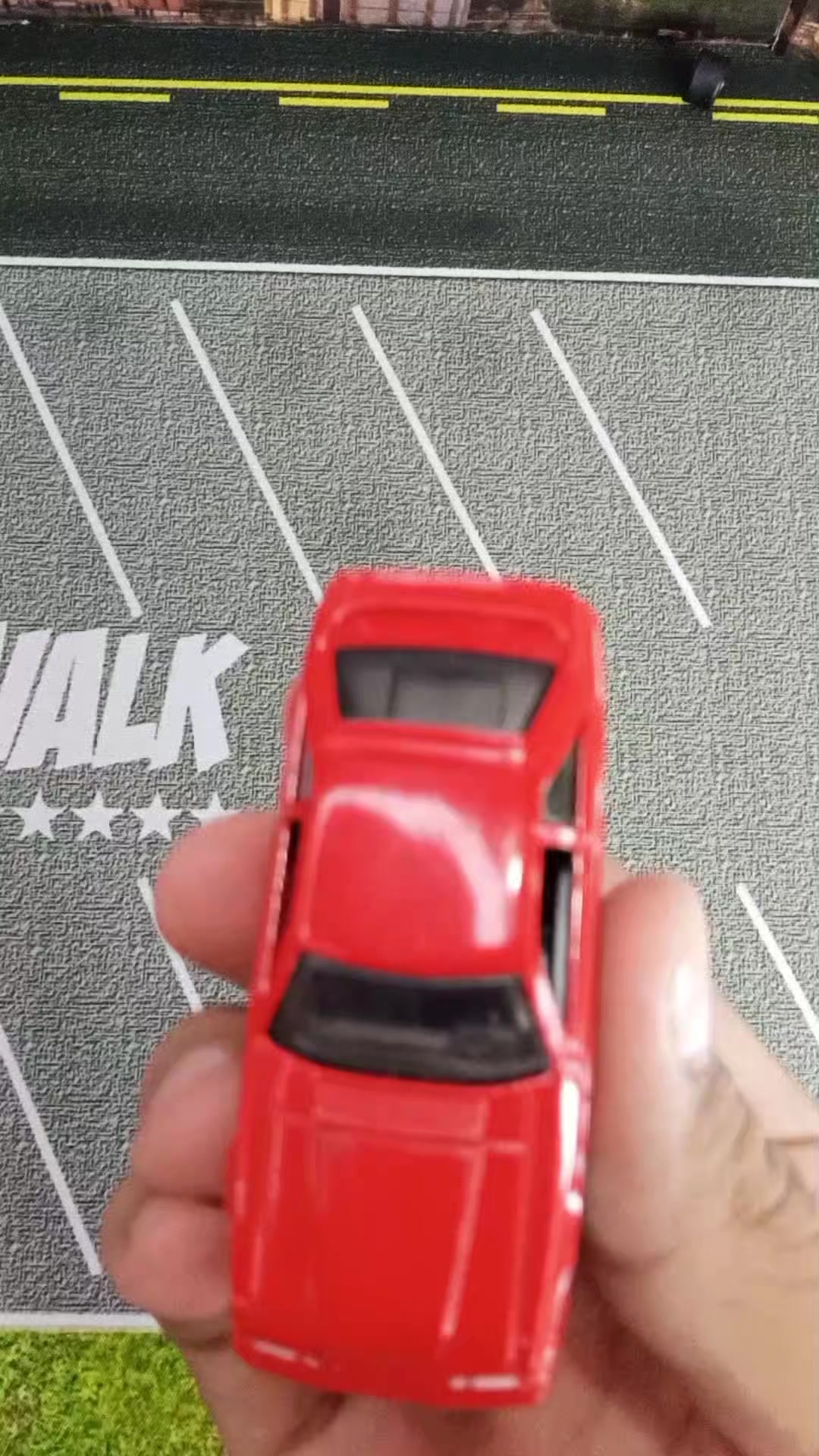 @Guzmán wheels 👋🏎️
