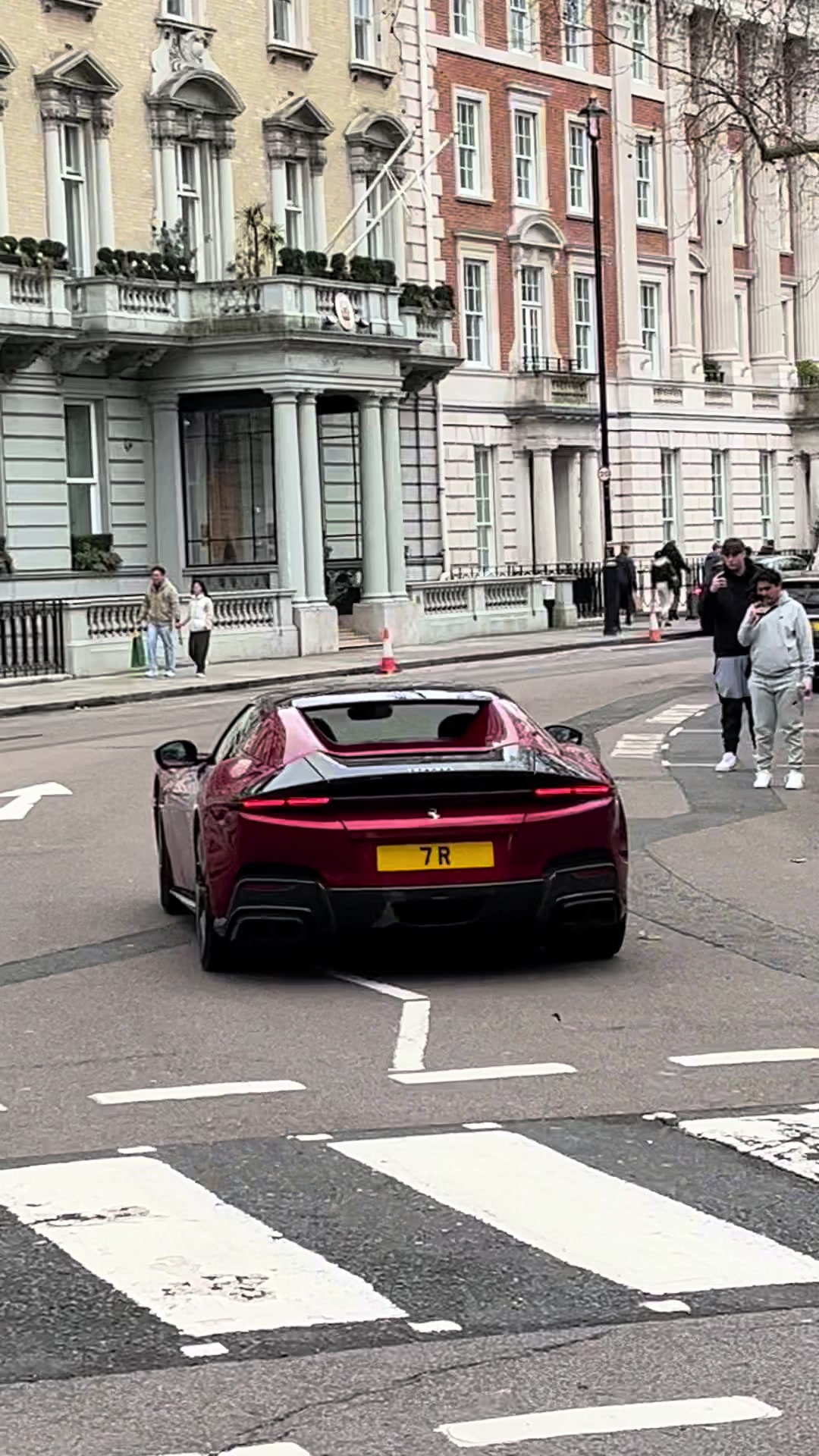 @Hypercars of London