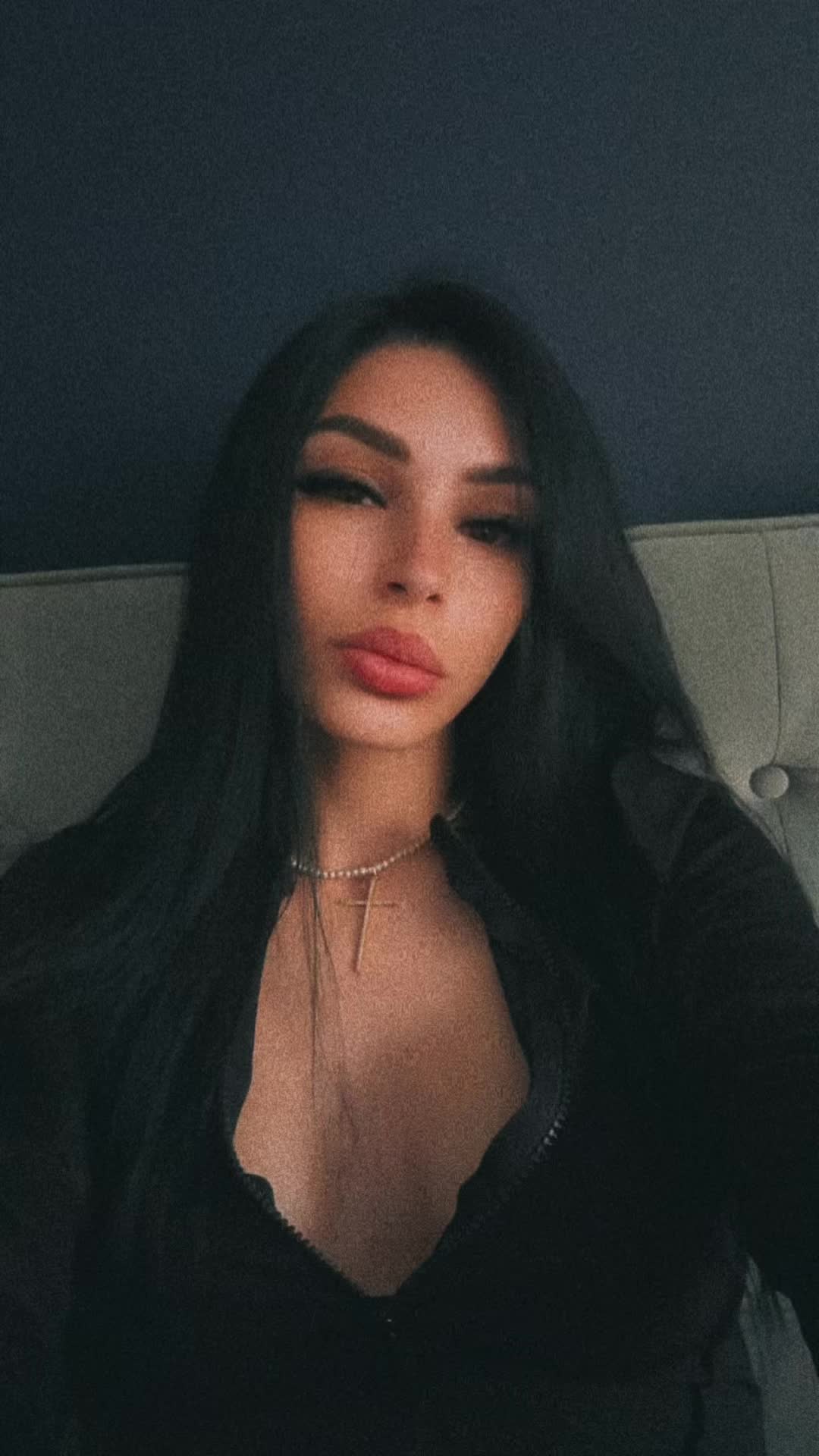 @Patricia🤍🖤