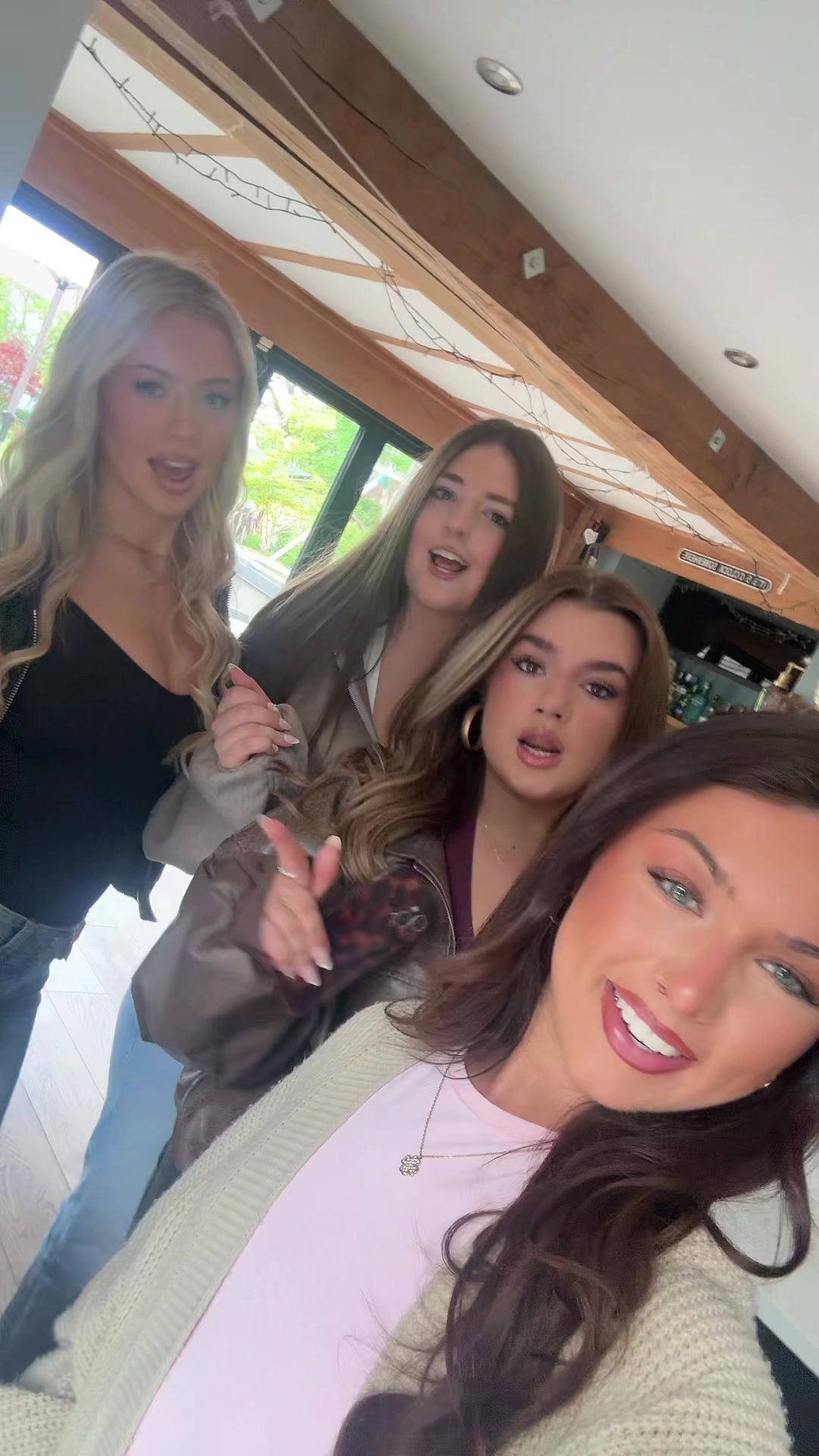 @Ava Morgan