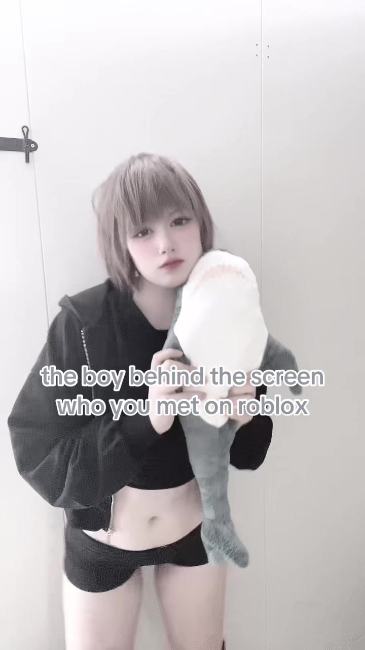 @‧₊ 𝒦𝒶𝓃𝑜 ₊‧