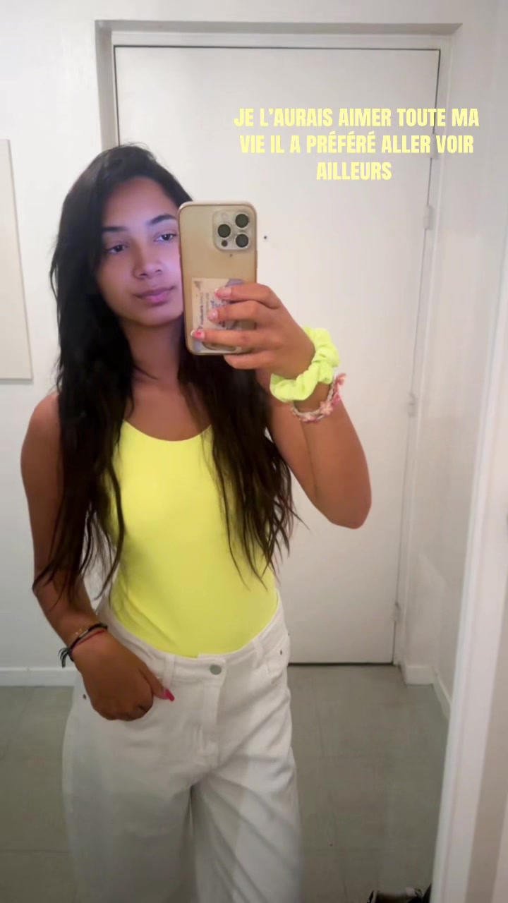 @לָאוּרָה