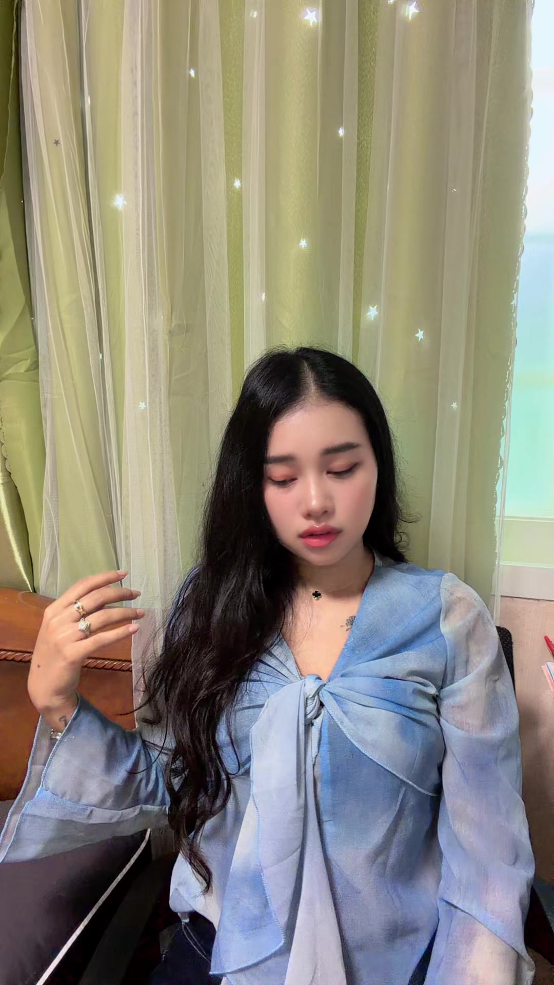 @Oun Na ๐ค๐