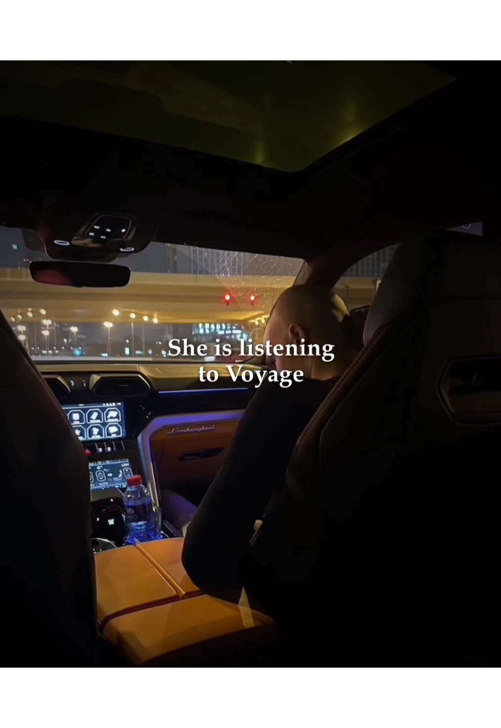 @🎧