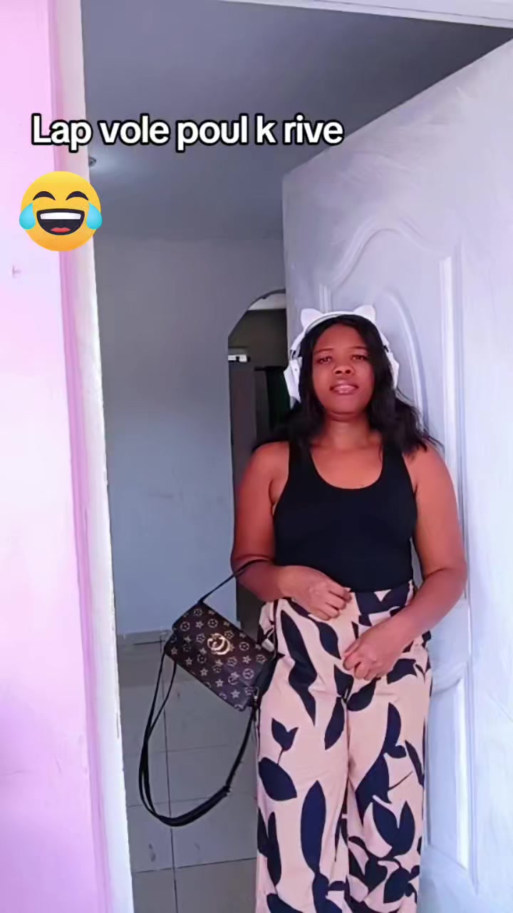 @Chn&eacute;ica06