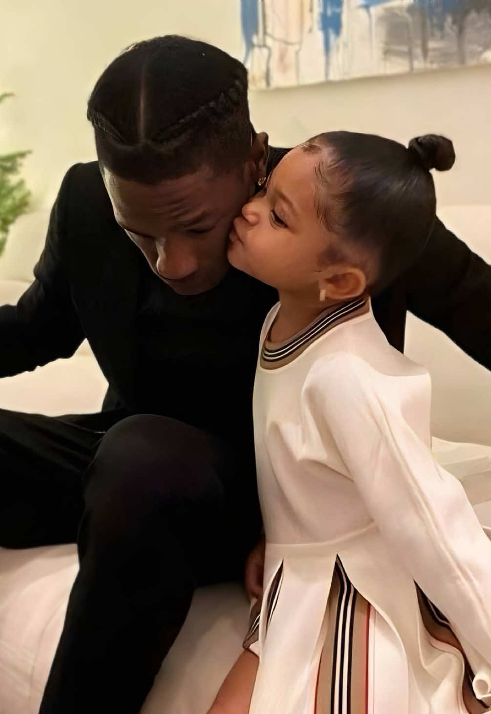 @Stormi