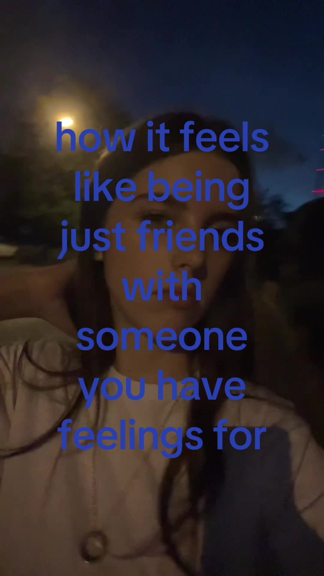 @￴