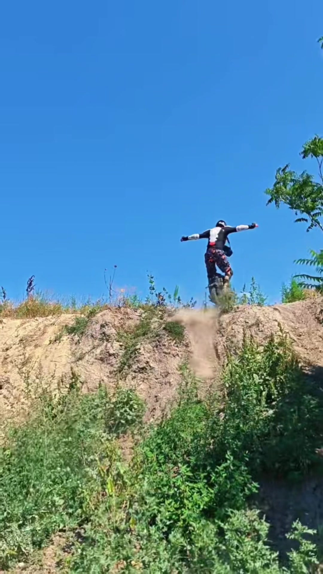 @monodvij