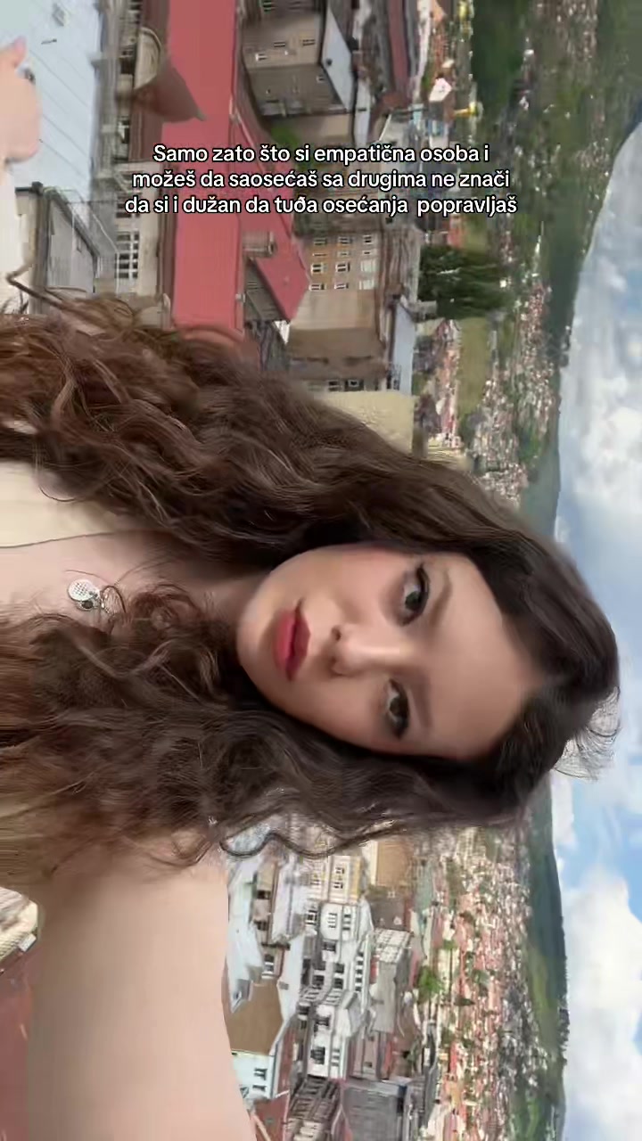 @ona kovrdzava