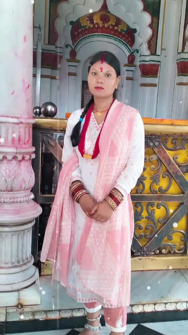 @@danuwarni Queen🖤🥀😘🙈
