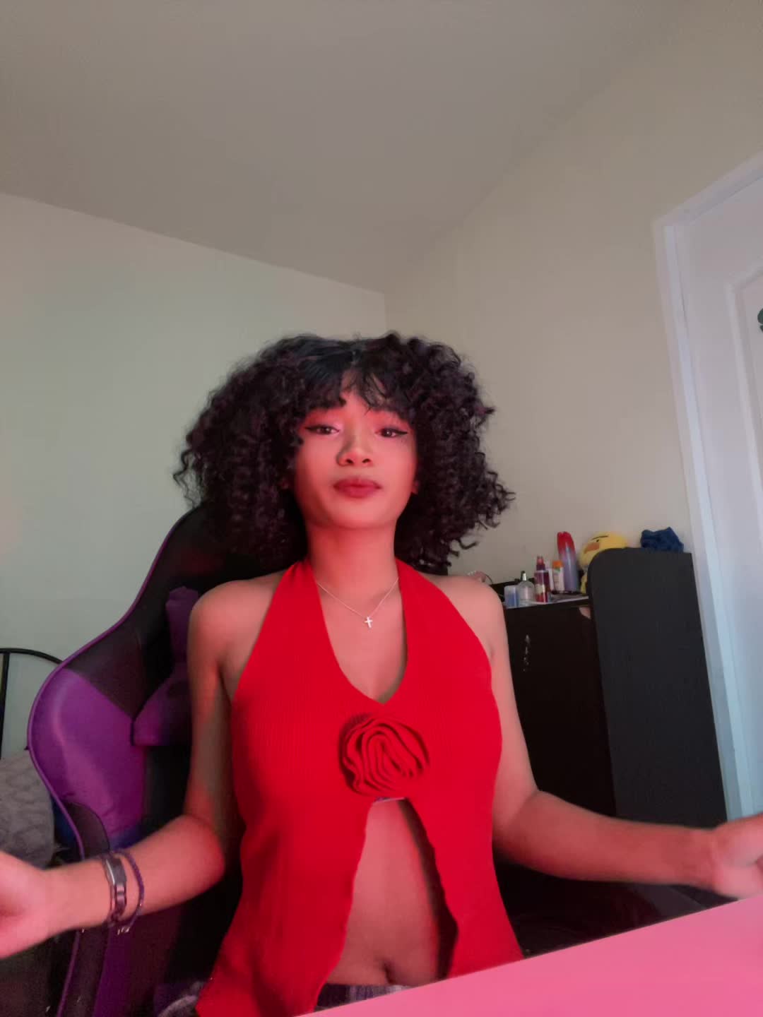 @ishtroberri :<