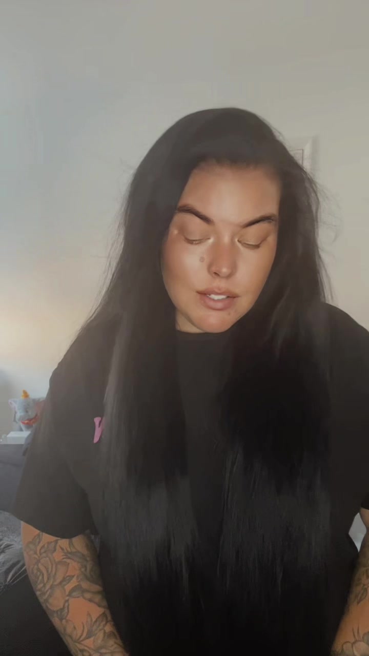 @Natasha ✨