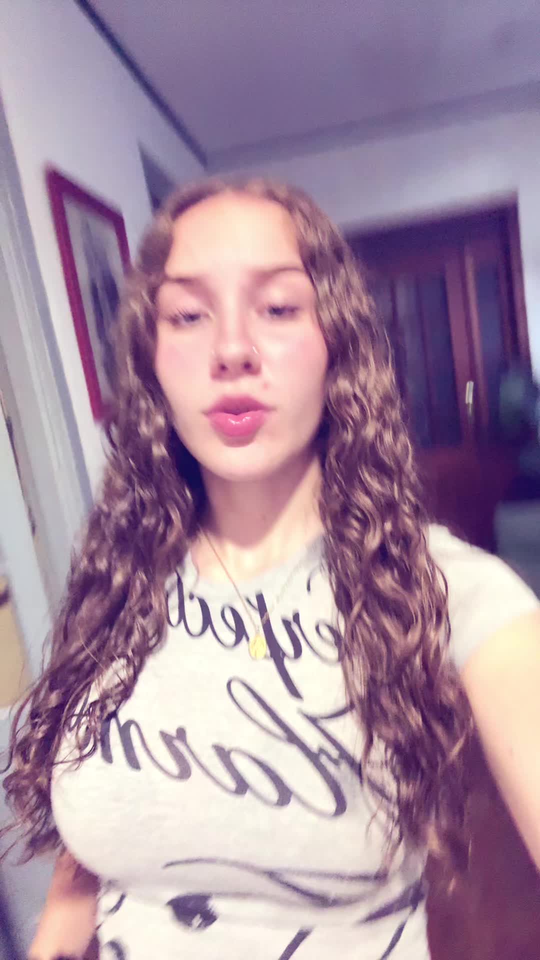 @𝐒𝐚𝐫𝐢𝐭𝐚🦋