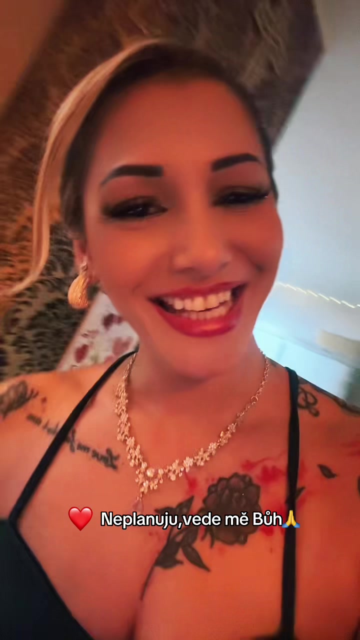 @⚜️𝓙𝓾𝓵𝓲𝓮⚜️🤎