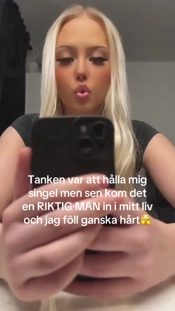 @𝑭𝒍𝒊𝒔𝒂𝒏💕