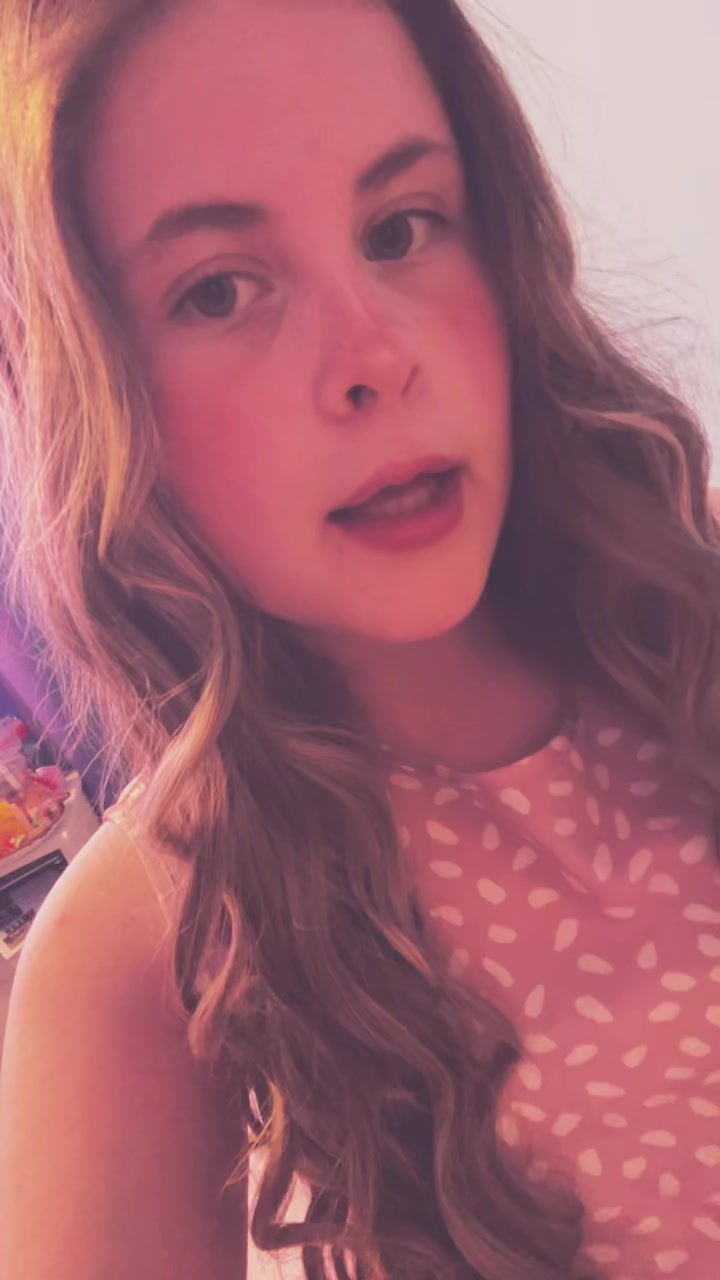 @abi🤍🦇