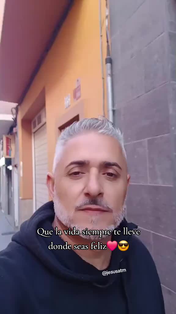 @Jes&uacute;satm🤙🇮🇨🏄&zwj;♂️✌️🏍💨