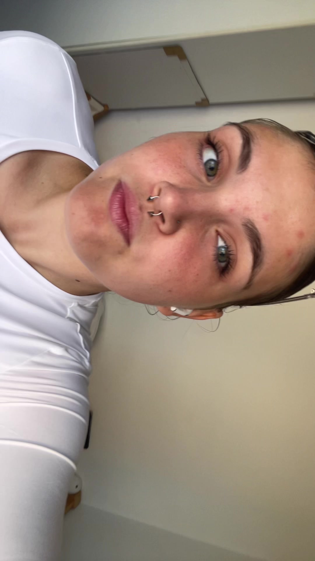 @lhoty.a