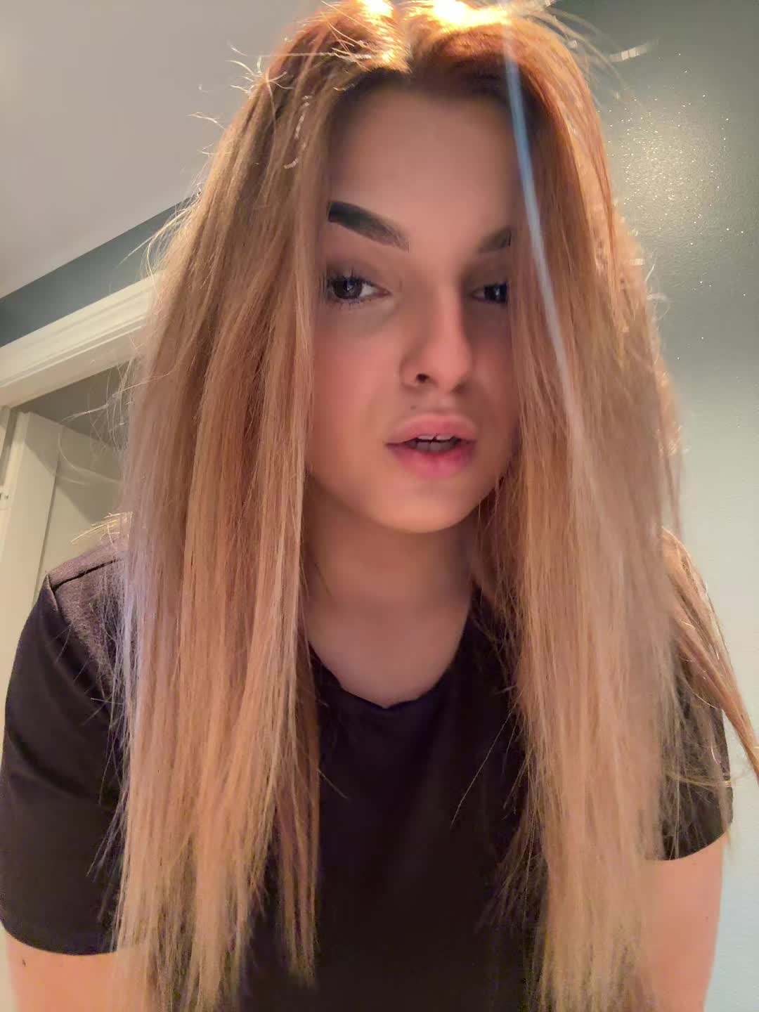 @𝑺𝒂𝒓𝒂🌸