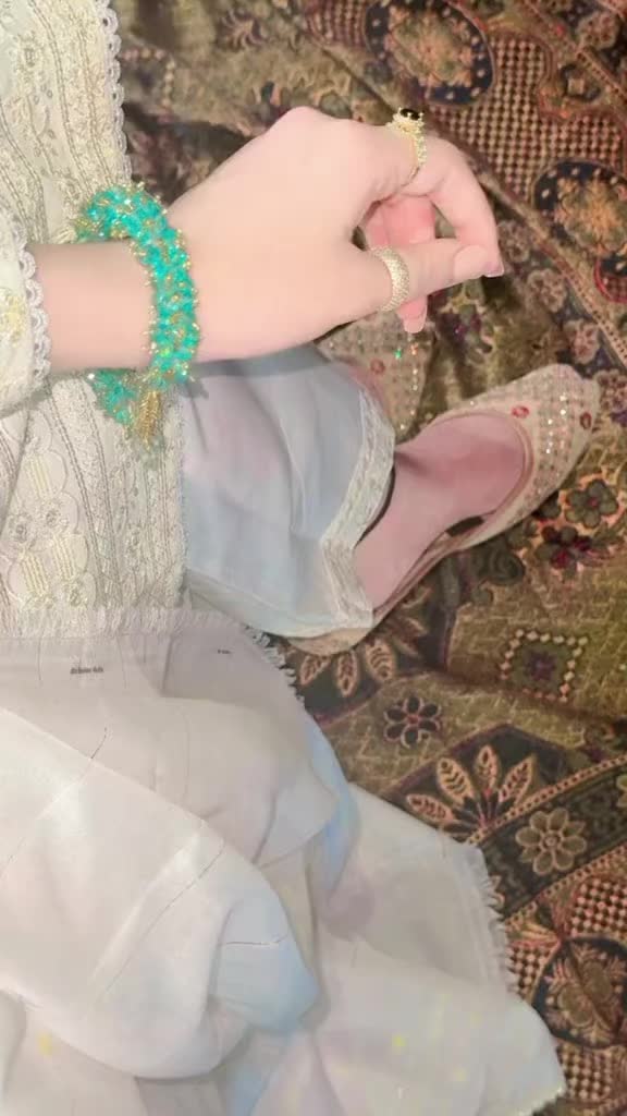 @MARYAM KHAN