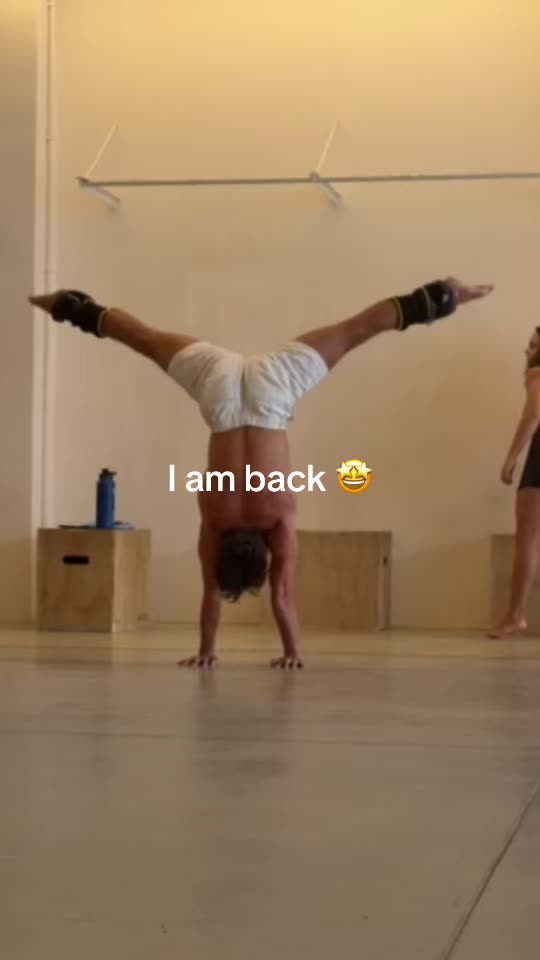 @Nicolastanding