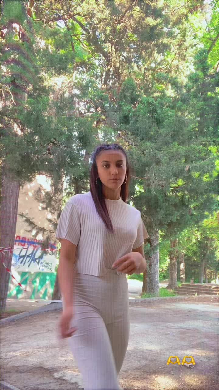 @🖤