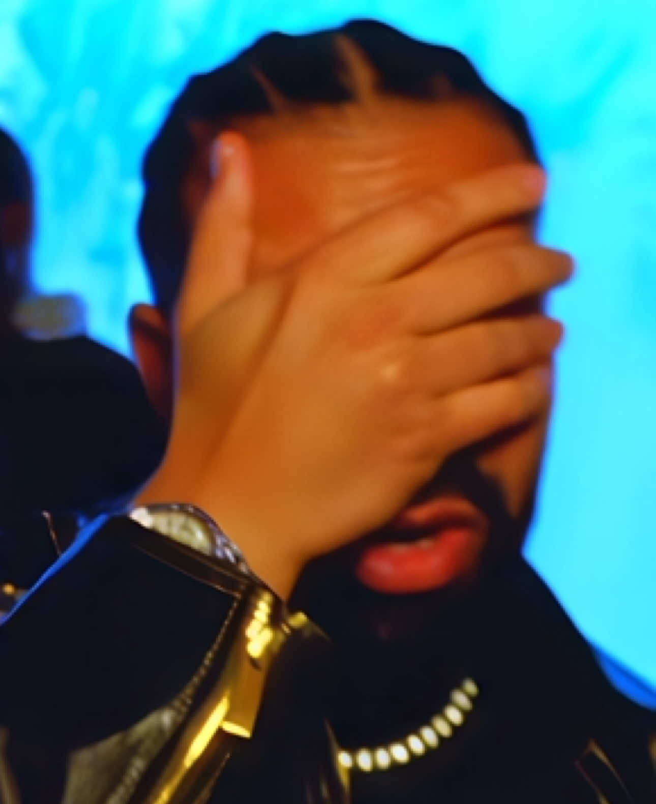 @🦉