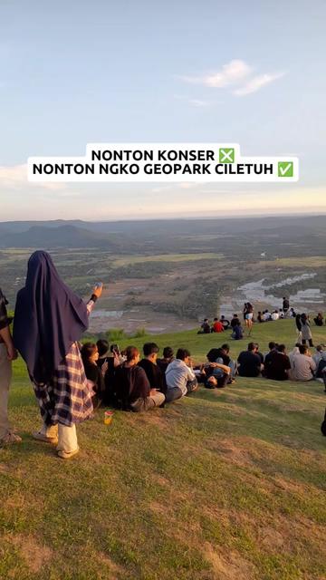 @Tour guide Geopark Ciletuh