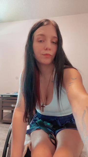 @paraplegic queen ๐ธ