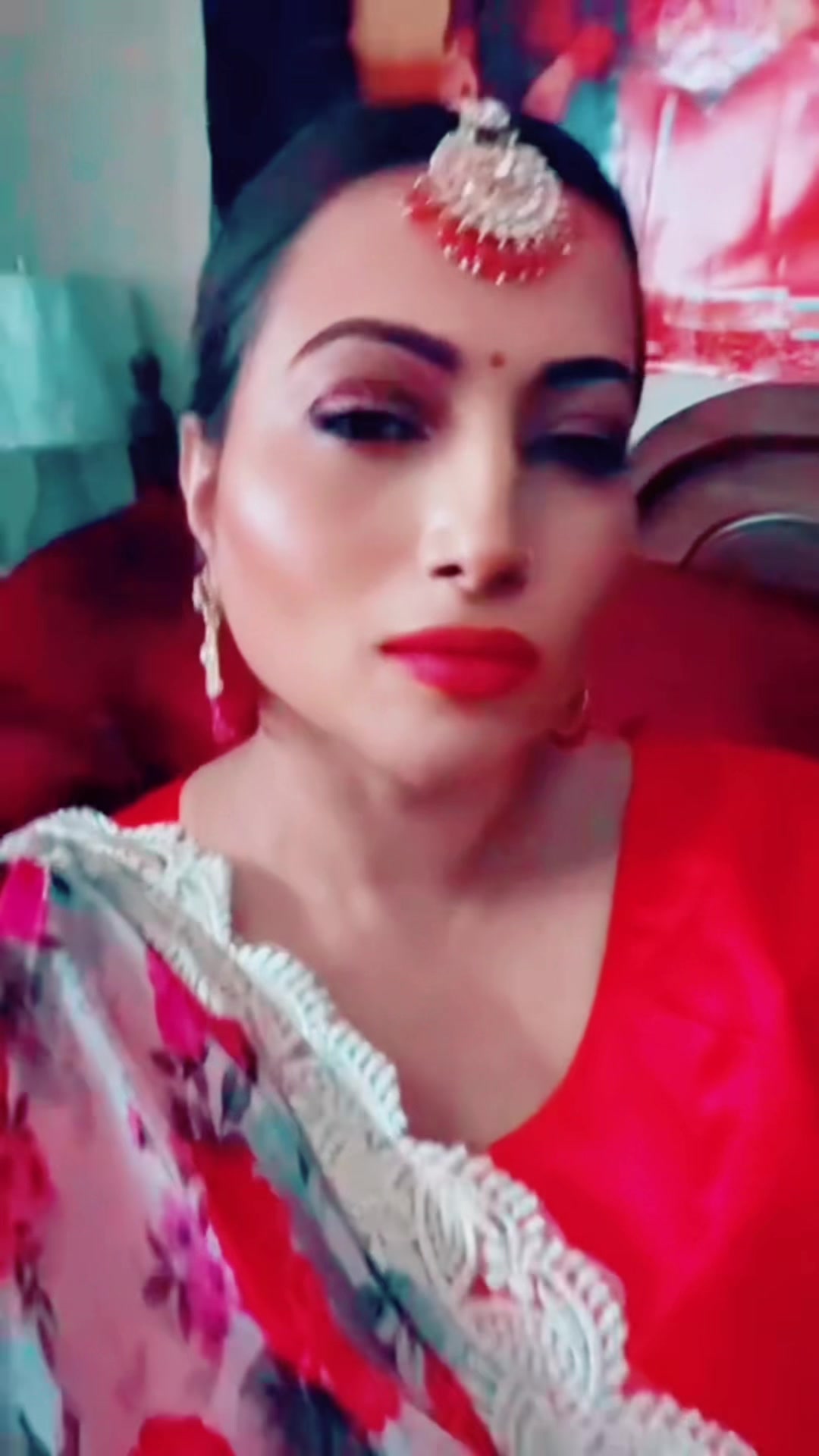 @AsliSona