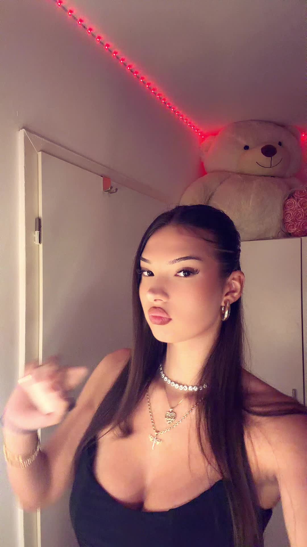 @rux🍒