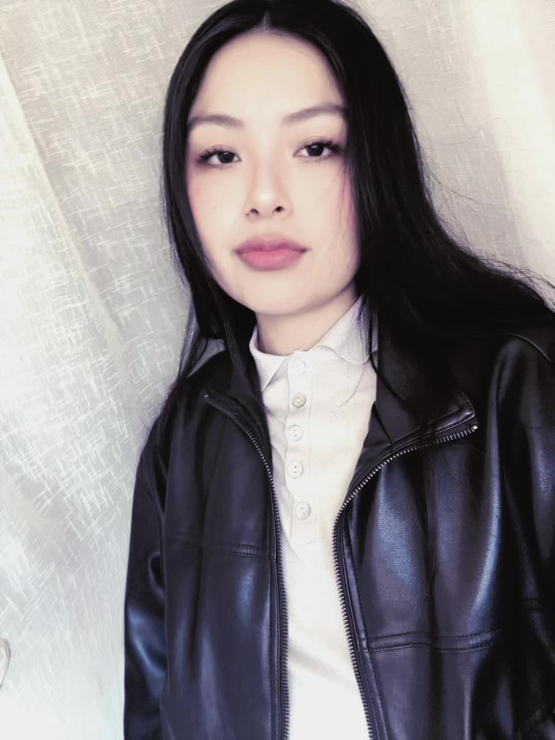 @𝓛𝓲𝔃 🍒