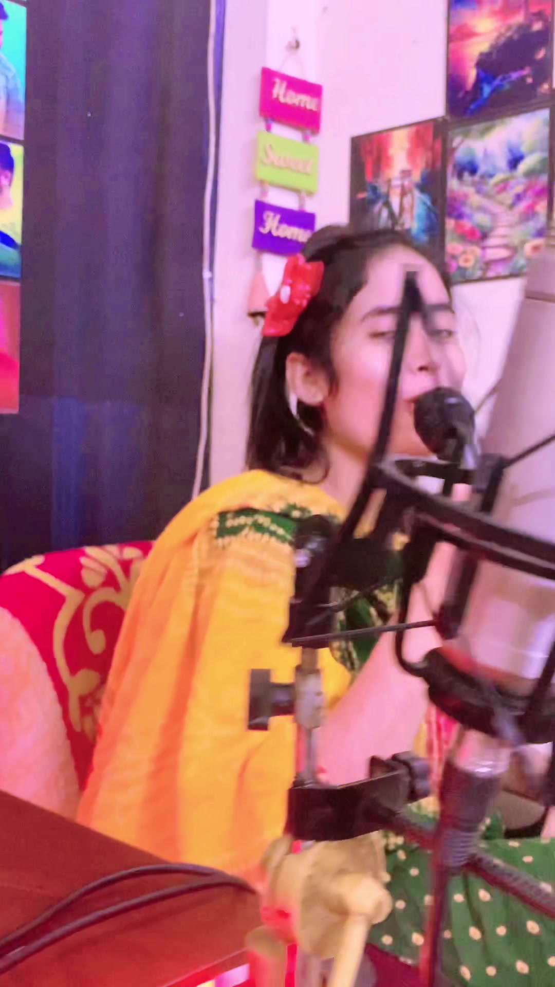 @নাজমুলের বউ