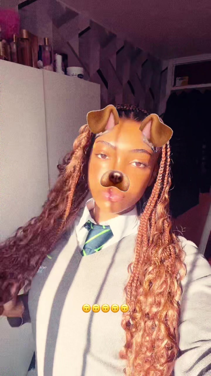 @🎀🤍👋🏽🩶😚