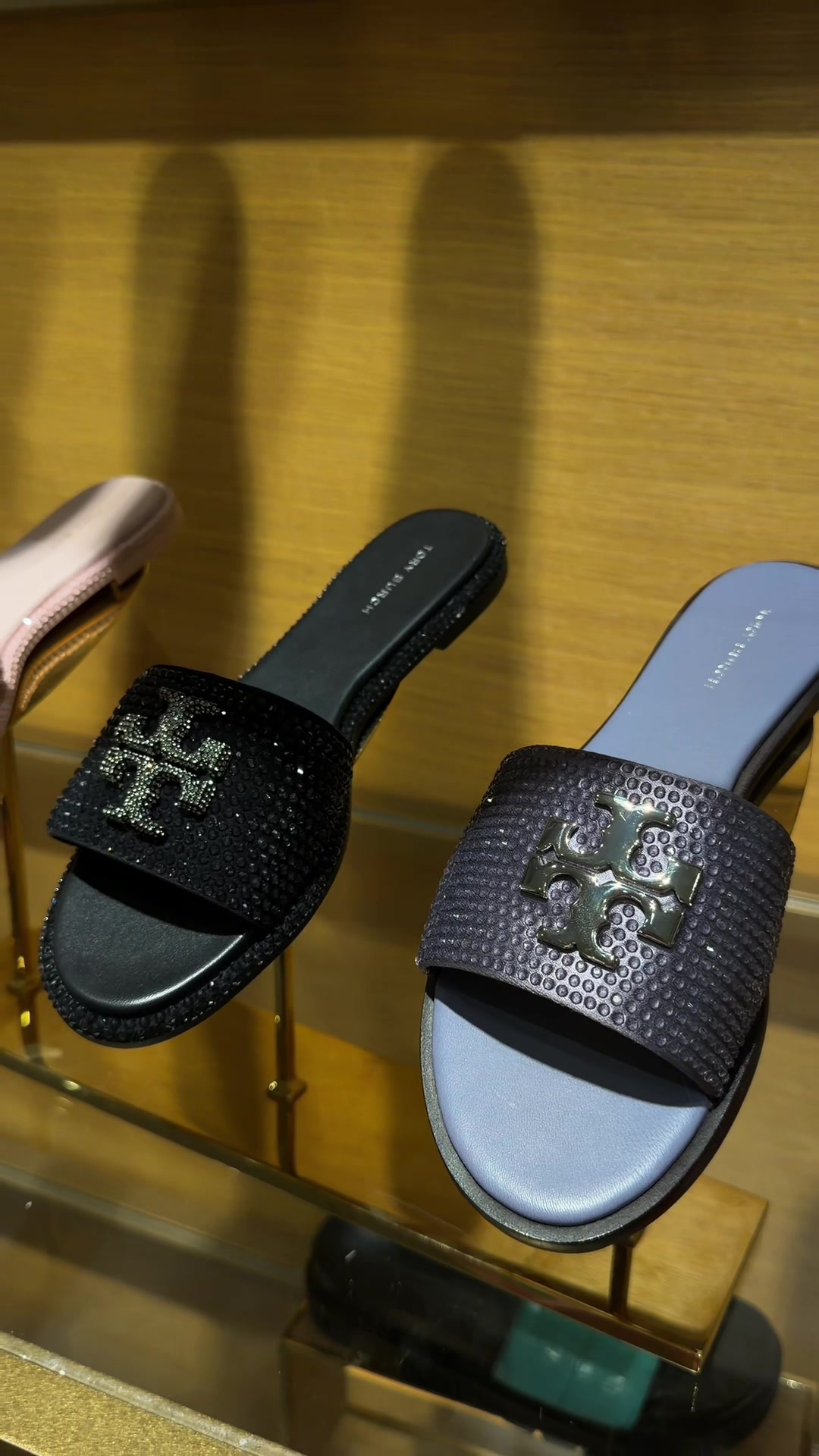 @𝐀𝐍𝐃𝐑𝐄𝐀