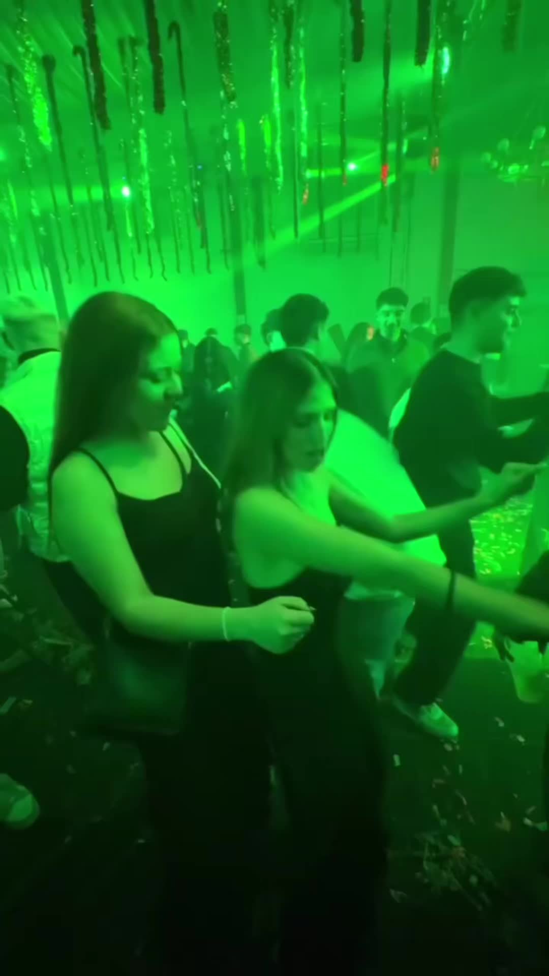 @Lola Zaragos&iacute;