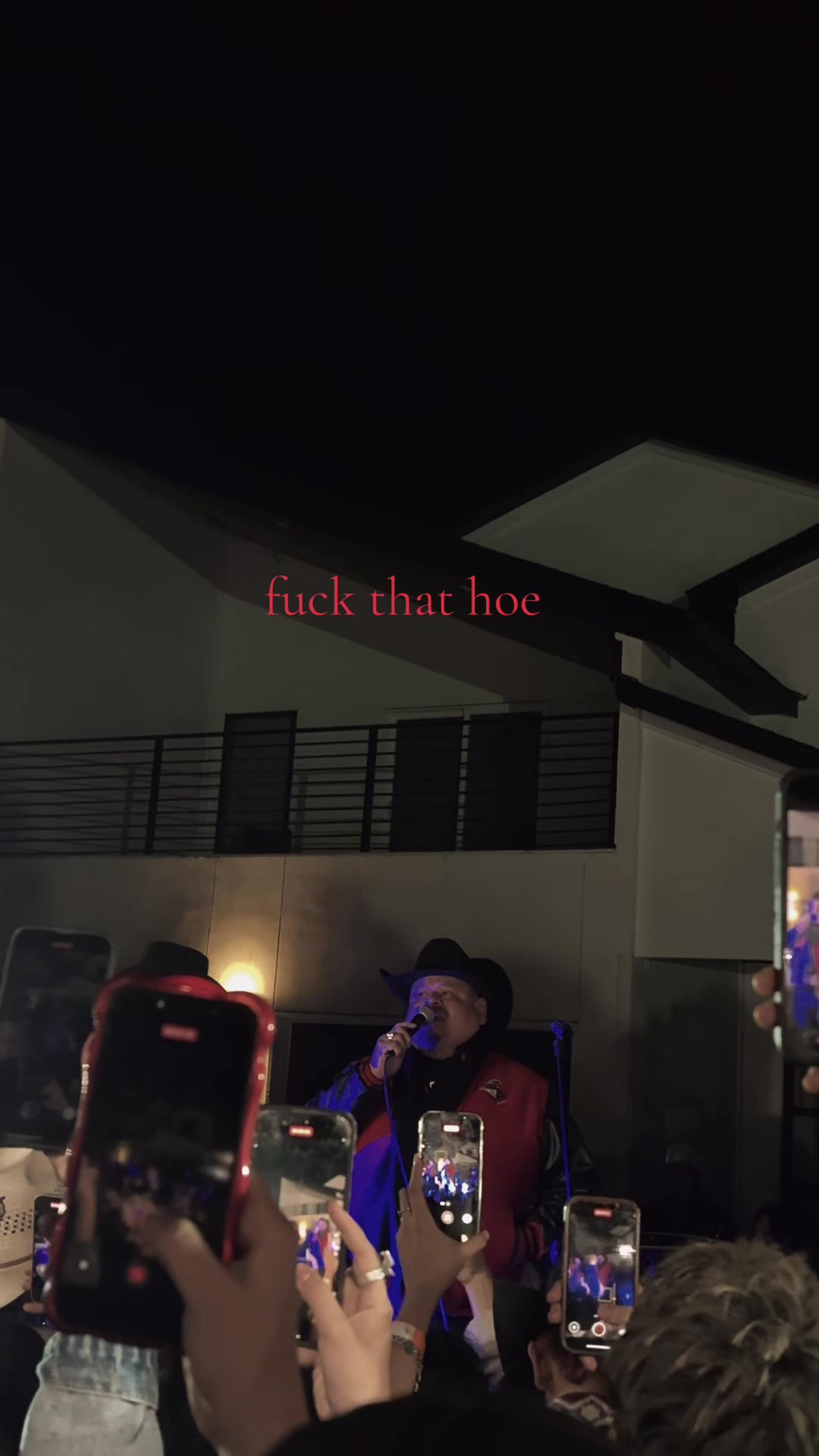 @𝓛𝓮𝓼𝓵𝓲𝓮