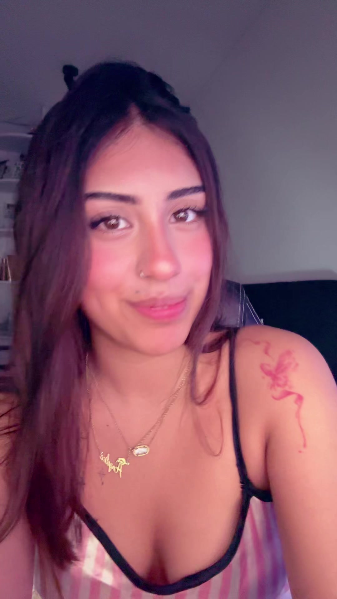 @laanyiyi ✨