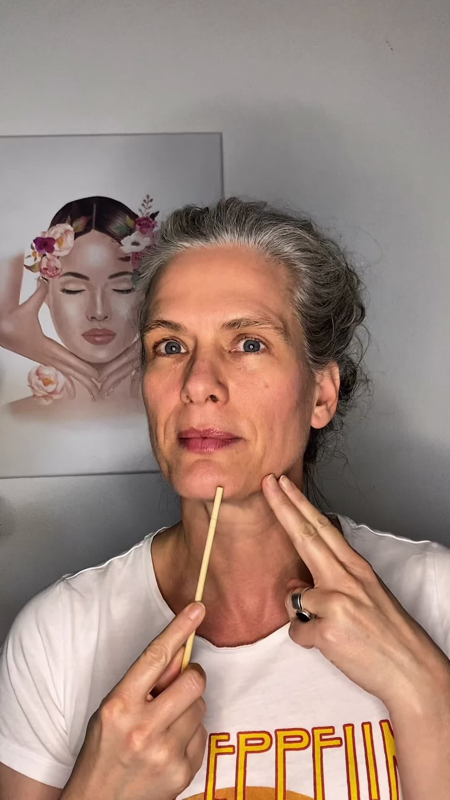 @ninaschennach_faceyoga