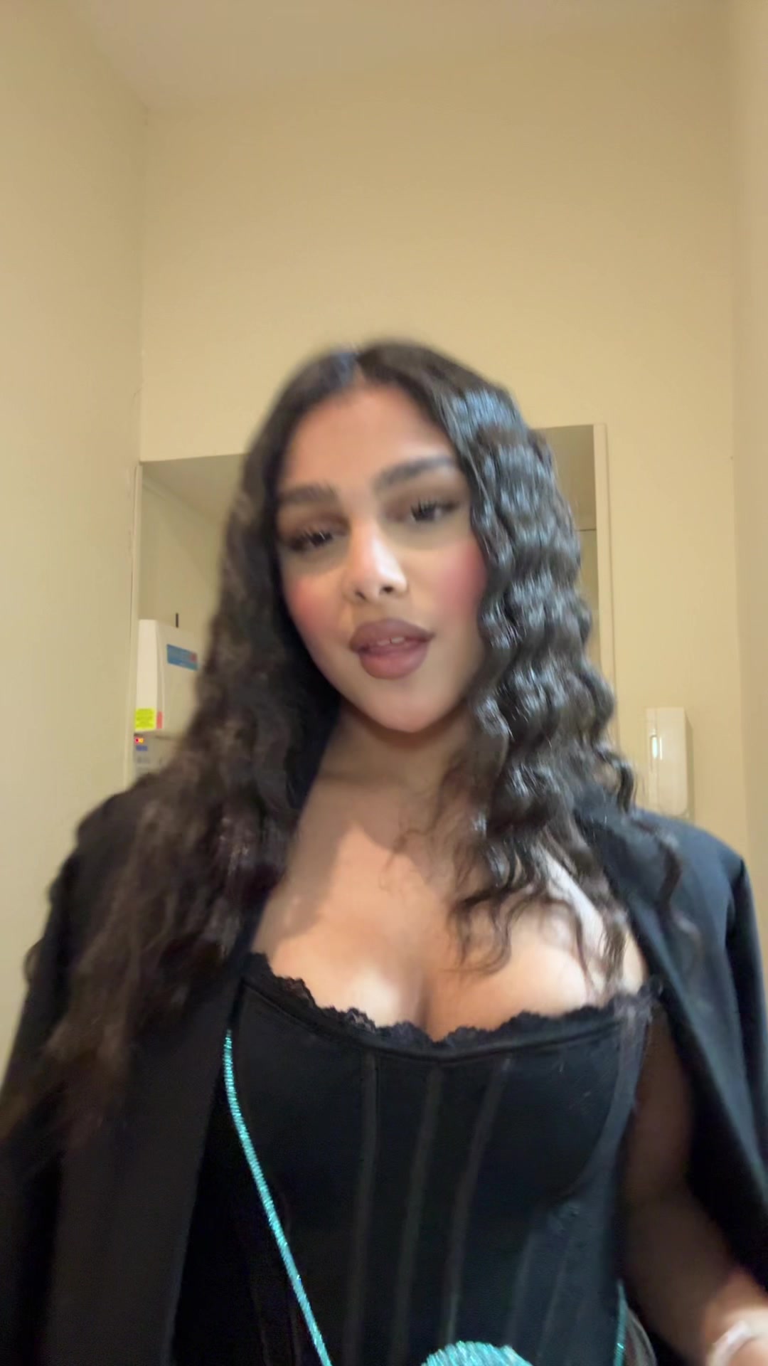 @_lollanasti_