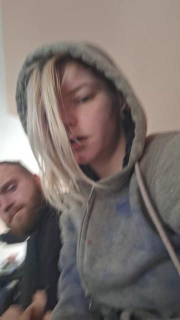 @Punk_mom_2018