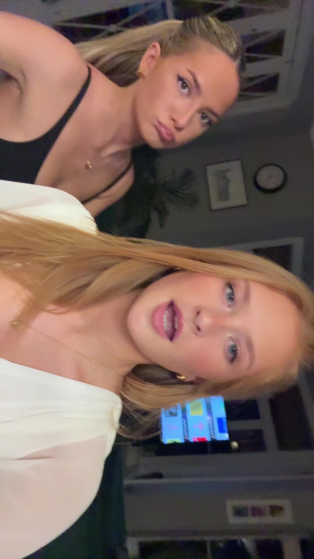 @PoppyWybrow