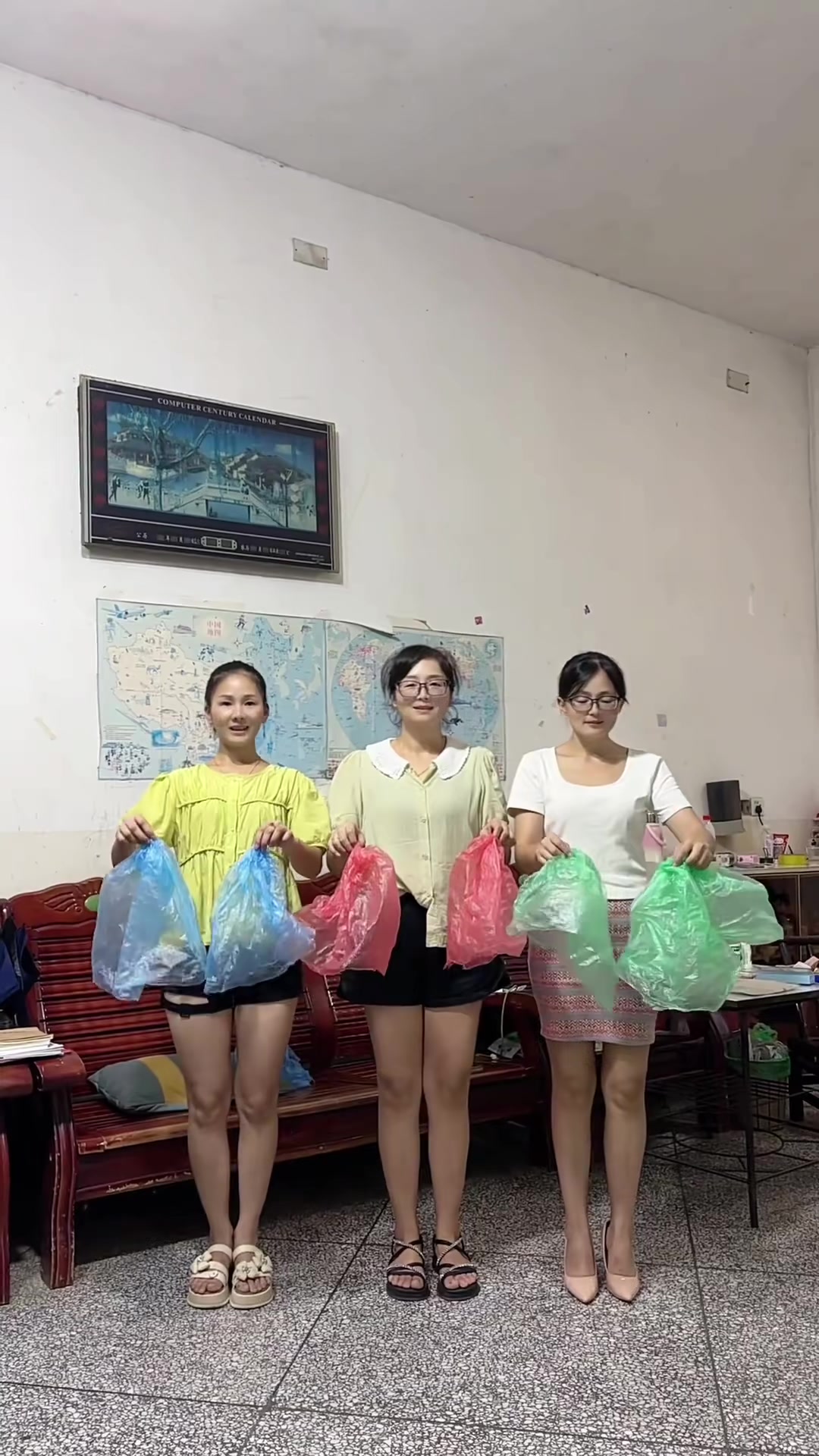 @Garbage Bag Dance