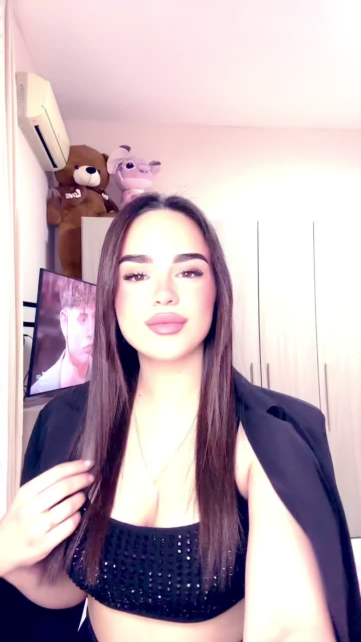 @alessyavitale