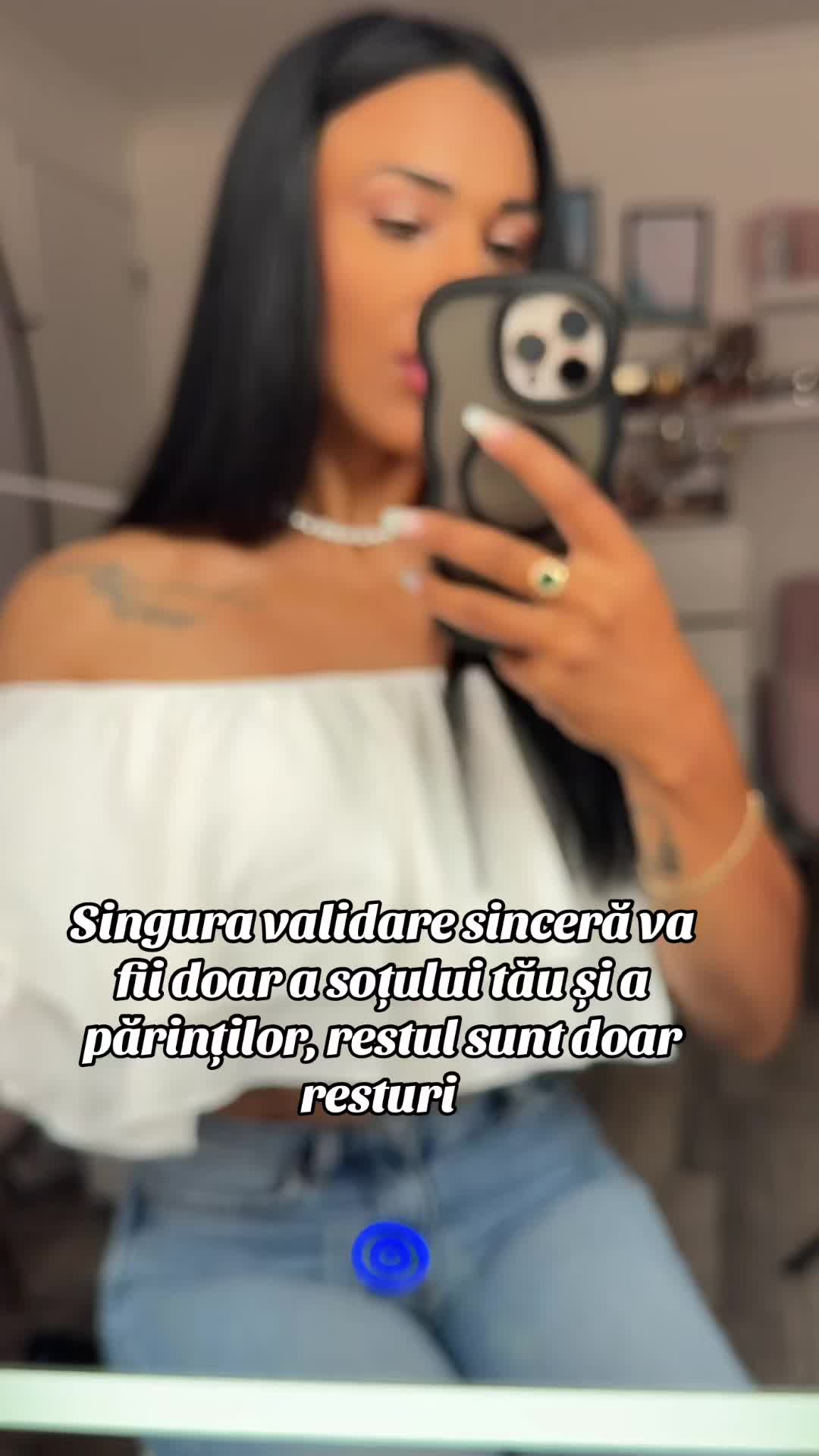 @Ayla_Christine