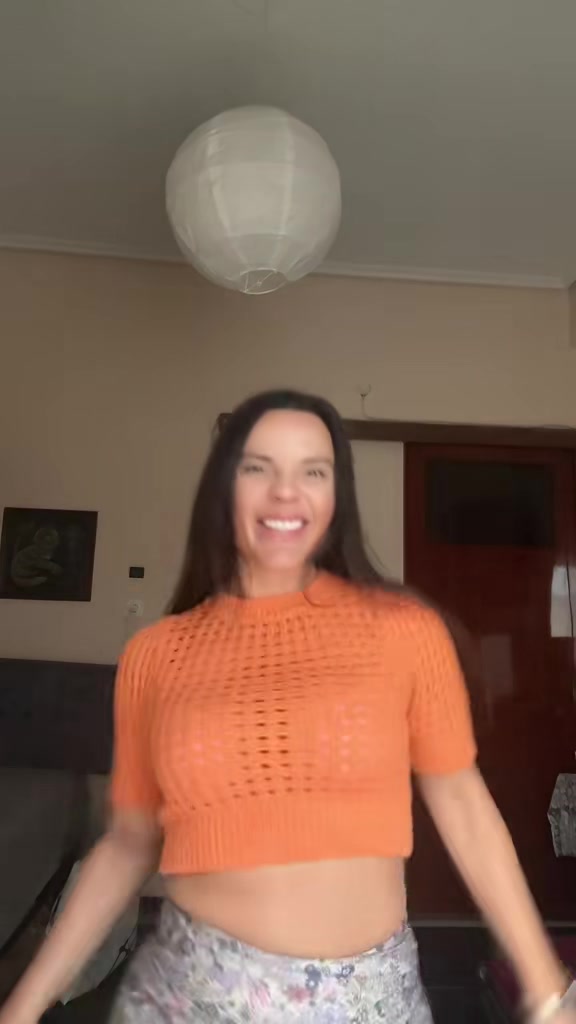 @JessicaHills
